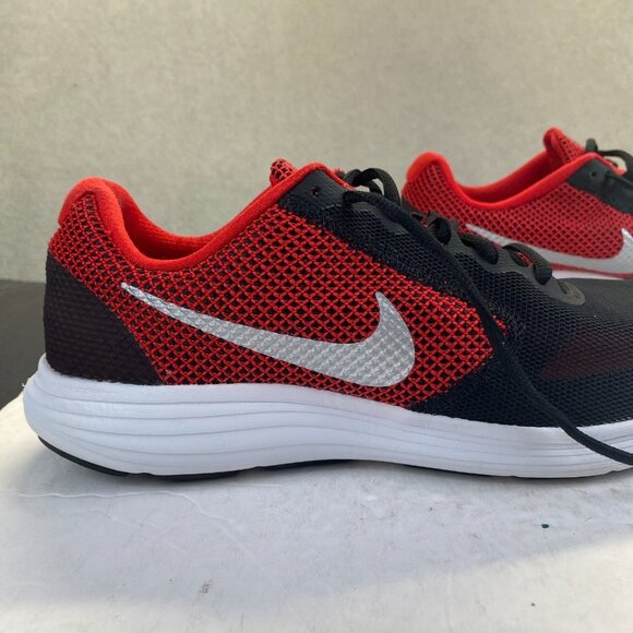 Nike Revolution 3 University Red/Metallic Silver Shoes 819300-600,Size 10.5 Men - Picture 8 of 10